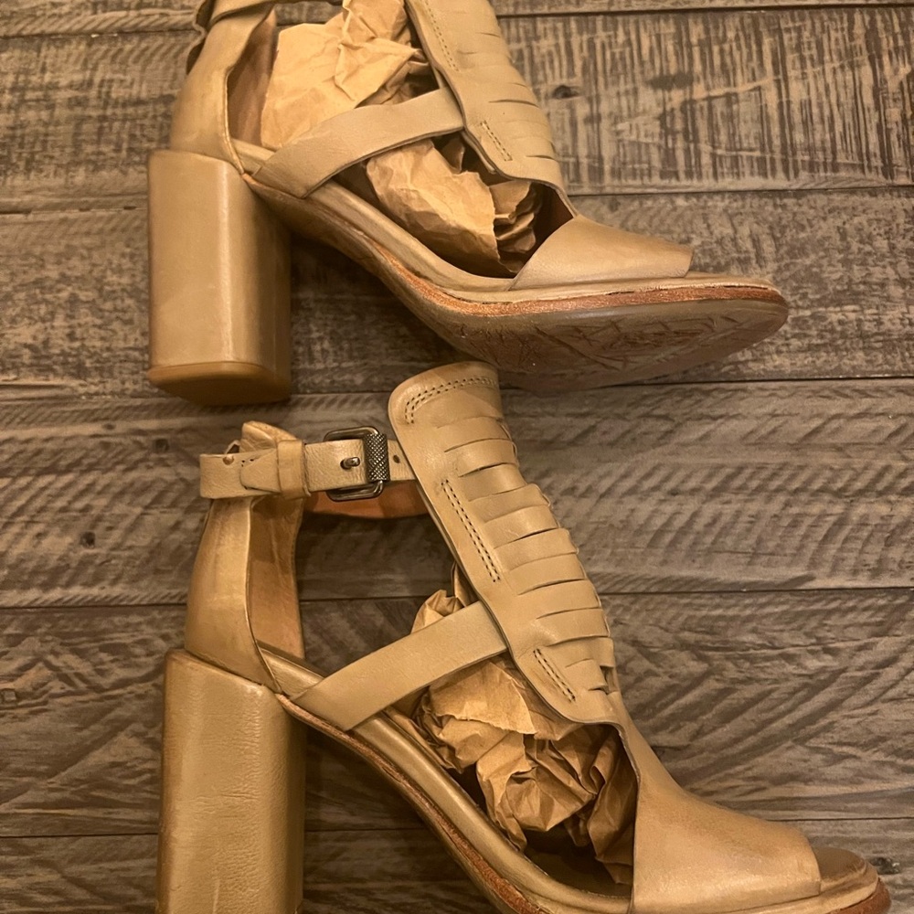 A.S.98 clay (grayish stone) peep toe sandals NEW sz 37 soft leather Italy AS98